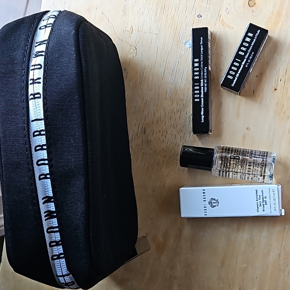 ⚡️⚡️FLASH SALE 2024.                     BOBBI BROWN 5 PIECE MINI/TRAVEL ITEMS - Picture 2 of 13